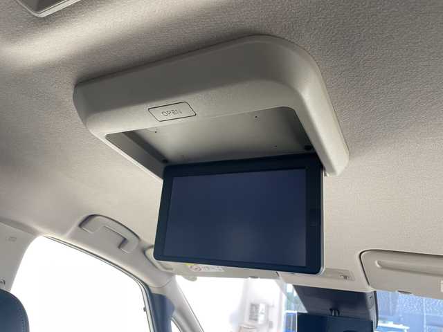 日産 セレナ ハイウェイスター V 沖縄県 2023(令5)年 1.3万km パールⅡ 純正ナビ/（フルセグTV Bluetooth USB HDMI　）/全方位カメラ/純正フリップダウンモニター/前後ドライブレコーダー/ETC/前後コーナーセンサー/プロパイロット/両側パワースライドドア/LEDヘッドライト/シートヒーター/純正フロアマット/スペアキー１本