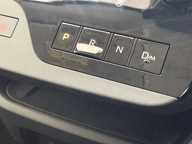 日産 セレナ ハイウェイスター V 沖縄県 2023(令5)年 1.3万km パールⅡ 純正ナビ/（フルセグTV Bluetooth USB HDMI　）/全方位カメラ/純正フリップダウンモニター/前後ドライブレコーダー/ETC/前後コーナーセンサー/プロパイロット/両側パワースライドドア/LEDヘッドライト/シートヒーター/純正フロアマット/スペアキー１本