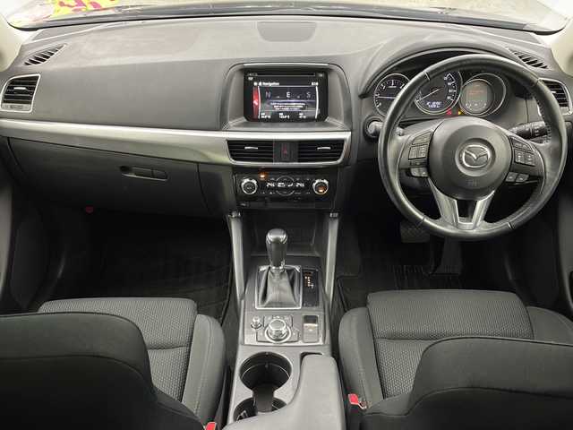 マツダ ＣＸ－５ XD プロアクティブ 大阪府 2015(平27)年 5.4万km ディープクリスタルブルーマイカ 純正SDナビ/【フルセグTV/Bluetooth/CD/DVD/USB/FM/AM】/BSM/バックカメラ/サイドカメラ/ETC/セーフティクルーズパッケージ/・スマートブレーキサポート/・レーダークルーズコントロール/・スマートシティブレーキサポート(後退時)/・誤発進抑制制御/・リアパーキングセンサー/・フロントフォグランプ/・ドライバーアテンションアラート/前後コーナーセンサー/LEDヘッドライト/オートハイビーム/オートライト/ステアリングスイッチ/オートリトラミラー/オートワイパー/純正フロアマット/純正17インチAW/