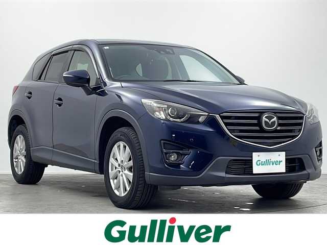 マツダ ＣＸ－５ XD プロアクティブ 大阪府 2015(平27)年 5.4万km ディープクリスタルブルーマイカ 純正SDナビ/【フルセグTV/Bluetooth/CD/DVD/USB/FM/AM】/BSM/バックカメラ/サイドカメラ/ETC/セーフティクルーズパッケージ/・スマートブレーキサポート/・レーダークルーズコントロール/・スマートシティブレーキサポート(後退時)/・誤発進抑制制御/・リアパーキングセンサー/・フロントフォグランプ/・ドライバーアテンションアラート/前後コーナーセンサー/LEDヘッドライト/オートハイビーム/オートライト/ステアリングスイッチ/オートリトラミラー/オートワイパー/純正フロアマット/純正17インチAW/