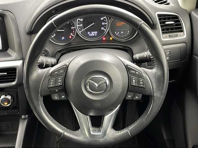 マツダ ＣＸ－５ XD プロアクティブ 大阪府 2015(平27)年 5.4万km ディープクリスタルブルーマイカ 純正SDナビ/【フルセグTV/Bluetooth/CD/DVD/USB/FM/AM】/BSM/バックカメラ/サイドカメラ/ETC/セーフティクルーズパッケージ/・スマートブレーキサポート/・レーダークルーズコントロール/・スマートシティブレーキサポート(後退時)/・誤発進抑制制御/・リアパーキングセンサー/・フロントフォグランプ/・ドライバーアテンションアラート/前後コーナーセンサー/LEDヘッドライト/オートハイビーム/オートライト/ステアリングスイッチ/オートリトラミラー/オートワイパー/純正フロアマット/純正17インチAW/
