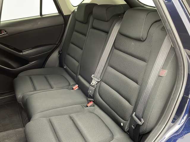 マツダ ＣＸ－５ XD プロアクティブ 大阪府 2015(平27)年 5.4万km ディープクリスタルブルーマイカ 純正SDナビ/【フルセグTV/Bluetooth/CD/DVD/USB/FM/AM】/BSM/バックカメラ/サイドカメラ/ETC/セーフティクルーズパッケージ/・スマートブレーキサポート/・レーダークルーズコントロール/・スマートシティブレーキサポート(後退時)/・誤発進抑制制御/・リアパーキングセンサー/・フロントフォグランプ/・ドライバーアテンションアラート/前後コーナーセンサー/LEDヘッドライト/オートハイビーム/オートライト/ステアリングスイッチ/オートリトラミラー/オートワイパー/純正フロアマット/純正17インチAW/