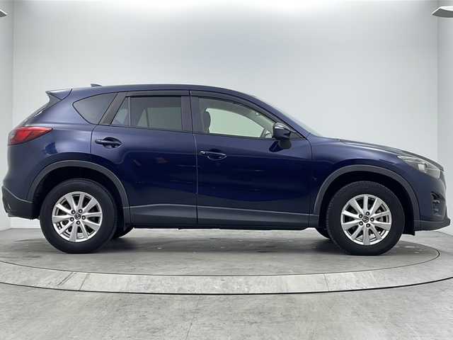 マツダ ＣＸ－５ XD プロアクティブ 大阪府 2015(平27)年 5.4万km ディープクリスタルブルーマイカ 純正SDナビ/【フルセグTV/Bluetooth/CD/DVD/USB/FM/AM】/BSM/バックカメラ/サイドカメラ/ETC/セーフティクルーズパッケージ/・スマートブレーキサポート/・レーダークルーズコントロール/・スマートシティブレーキサポート(後退時)/・誤発進抑制制御/・リアパーキングセンサー/・フロントフォグランプ/・ドライバーアテンションアラート/前後コーナーセンサー/LEDヘッドライト/オートハイビーム/オートライト/ステアリングスイッチ/オートリトラミラー/オートワイパー/純正フロアマット/純正17インチAW/