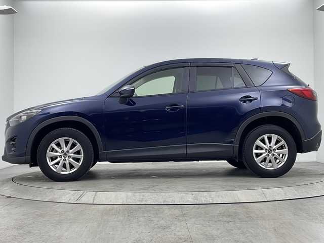 マツダ ＣＸ－５ XD プロアクティブ 大阪府 2015(平27)年 5.4万km ディープクリスタルブルーマイカ 純正SDナビ/【フルセグTV/Bluetooth/CD/DVD/USB/FM/AM】/BSM/バックカメラ/サイドカメラ/ETC/セーフティクルーズパッケージ/・スマートブレーキサポート/・レーダークルーズコントロール/・スマートシティブレーキサポート(後退時)/・誤発進抑制制御/・リアパーキングセンサー/・フロントフォグランプ/・ドライバーアテンションアラート/前後コーナーセンサー/LEDヘッドライト/オートハイビーム/オートライト/ステアリングスイッチ/オートリトラミラー/オートワイパー/純正フロアマット/純正17インチAW/