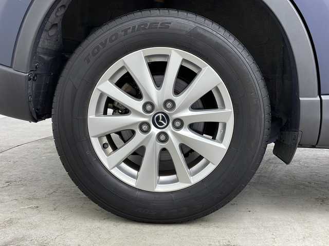 マツダ ＣＸ－５ XD プロアクティブ 大阪府 2015(平27)年 5.4万km ディープクリスタルブルーマイカ 純正SDナビ/【フルセグTV/Bluetooth/CD/DVD/USB/FM/AM】/BSM/バックカメラ/サイドカメラ/ETC/セーフティクルーズパッケージ/・スマートブレーキサポート/・レーダークルーズコントロール/・スマートシティブレーキサポート(後退時)/・誤発進抑制制御/・リアパーキングセンサー/・フロントフォグランプ/・ドライバーアテンションアラート/前後コーナーセンサー/LEDヘッドライト/オートハイビーム/オートライト/ステアリングスイッチ/オートリトラミラー/オートワイパー/純正フロアマット/純正17インチAW/