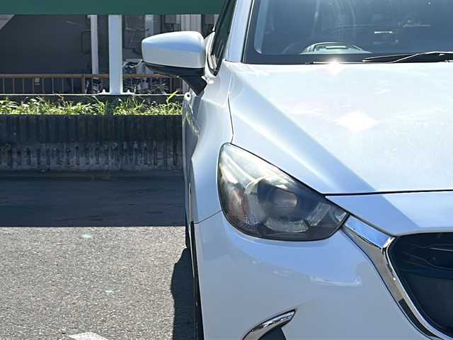 マツダ デミオ XD ツーリング 茨城県 2017(平29)年 8.9万km スノーフレイクホワイトパールマイカ 純正7型ナビ/パーキングアシスト/アイドリングストップ/クルーズコントロール/バックカメラ/ドライブレコーダー/ETC/シートヒーター/純正16インチアルミホイール/純正フロアマット/コーナーセンサー/LEDヘッドライト/オートライト/スマートキー