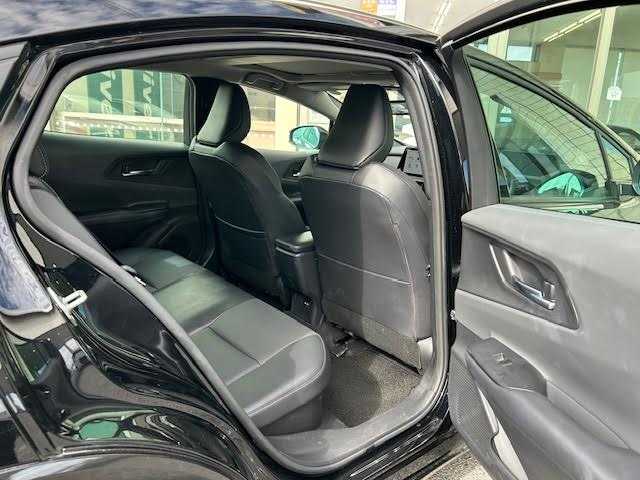 トヨタ プリウス Z 埼玉県 2023(令5)年 1.3万km アティチュードブラックマイカ 外部検査実施済み/ムーンルーフ/純正メモリナビ/ (フルセグTV/Bluetooth/USB/Miracast)/パノラミックビューモニター/ビルトインETC2.0/前後ドライブレコーダー/デジタルインナーミラー/レザーシート/D席パワーシート【メモリ機能あり】/前席シートヒーター/エアシート/パワーバックドア/ステアリングヒーター/TOYOTA Safety Sense/・レーダークルーズ コントロール/・プリクラッシュセーフティ/・レーントレーシングアシスト/・レーンディパーチャーアラート/・ロードサインアシスト/・先行車発進告知機能/・オートマチックハイビーム/ブラインドスポットモニター/プロアクティブドライビングアシスト/リアクロストラフィックアラート/リアカメラディクション/パーキングサポートブレーキ/安心降車アシスト/横滑り防止機能/スマートキー/純正19インチアルミホイール/置くだけ充電/100V電源/純正LEDヘッドライト/カーテンエアバック/スペアキー1本/保証書/取扱説明書