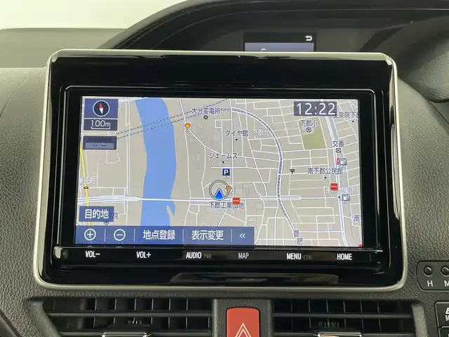 トヨタ エスクァイア ハイブリッド Gi 大分県 2019(令1)年 5.3万km ブラック トヨタセーフティーセンスC/・プリクラッシュセーフティー/・レーンディパーチャーアラート/・オートハイビーム/・インテリジェントクリアランスソナー/純正ナビ/（フルセグ/CD/DVD/Bluetooth）/バックカメラ/フリップダウンモニター/シートヒーター/両側パワースライドドア/前後ドライブレコーダ/ステアリングスイッチ/オートリトラミラー/純正アルミホイール/スマートキープッシュスタート