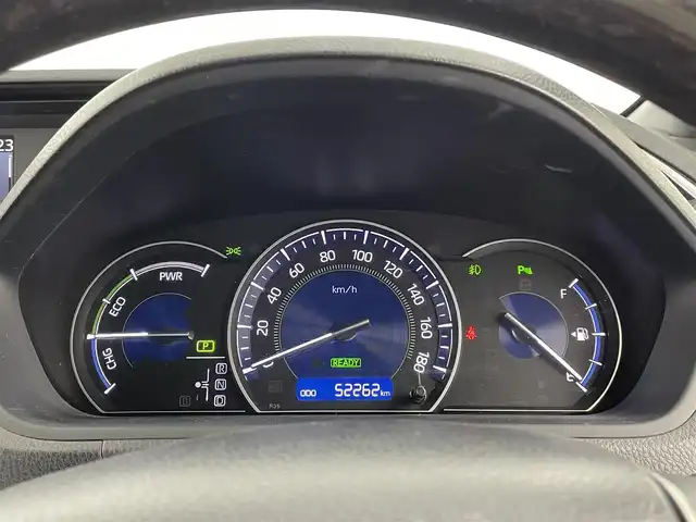 トヨタ エスクァイア ハイブリッド Gi 大分県 2019(令1)年 5.3万km ブラック トヨタセーフティーセンスC/・プリクラッシュセーフティー/・レーンディパーチャーアラート/・オートハイビーム/・インテリジェントクリアランスソナー/純正ナビ/（フルセグ/CD/DVD/Bluetooth）/バックカメラ/フリップダウンモニター/シートヒーター/両側パワースライドドア/前後ドライブレコーダ/ステアリングスイッチ/オートリトラミラー/純正アルミホイール/スマートキープッシュスタート