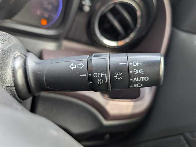 ホンダ Ｎ ＯＮＥ プレミアム Lパッケージ 栃木県 2013(平25)年 11.6万km プレミアムホワイトパール (株)IDOMが運営する【じしゃロン宇都宮店】の自社ローン対象車両になります。こちらは現金またはオートローンご利用時の価格です。自社ローンご希望の方は別途その旨お申付け下さい。/禁煙車/バックカメラ/スマートキー/プッシュスタート/Ｂｌｕｅｔｏｏｔｈ接続/ＵＳＢ端子/ベンチシート/純正アルミホイール/オートライト/カーテンエアバック/スペアキー/ドアバイザー/フォグランプ