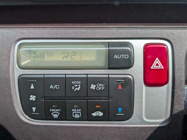 ホンダ Ｎ ＯＮＥ プレミアム Lパッケージ 栃木県 2013(平25)年 11.6万km プレミアムホワイトパール (株)IDOMが運営する【じしゃロン宇都宮店】の自社ローン対象車両になります。こちらは現金またはオートローンご利用時の価格です。自社ローンご希望の方は別途その旨お申付け下さい。/禁煙車/バックカメラ/スマートキー/プッシュスタート/Ｂｌｕｅｔｏｏｔｈ接続/ＵＳＢ端子/ベンチシート/純正アルミホイール/オートライト/カーテンエアバック/スペアキー/ドアバイザー/フォグランプ