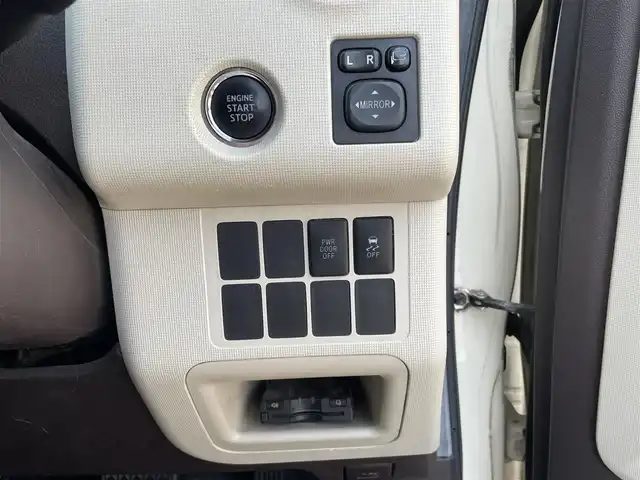 トヨタ ポルテ X 神奈川県 2013(平25)年 8.3万km クリームベージュ 純正メモリナビ/　（CD・Bluetooth）/ワンセグTV/左パワースライドドア/バックカメラ/キセノンライト/スマートキー×2/ETC/保証書