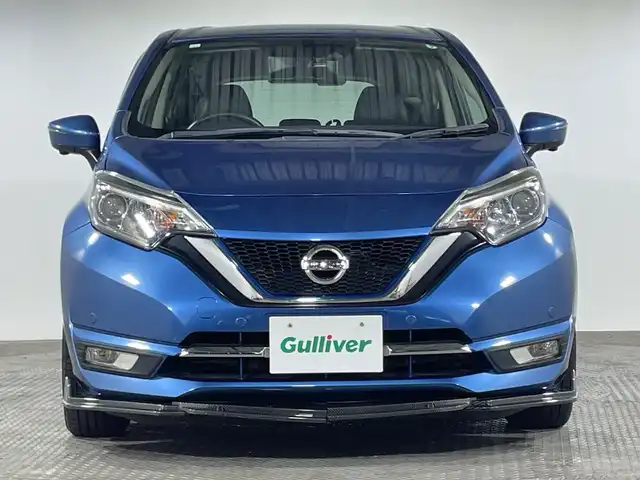 日産 ノート e－パワー メダリスト 神奈川県 2016(平28)年 7.3万km シャイニングブルー 純正７型SDナビゲーションMM316D-W【】/フルセグ　Bluetooth　SD　CD DVD　AUX/純正15インチアルミホイール【メーカーオプション】/LEDヘッドライト【メーカーオプション】/インテリジェントアラウンドビューモニター/インテリジェントルームミラー/インテリジェントエマージェンシーブレーキ/踏み間違い防止アシスト/フロント/バックソナー/ドアミラーヒーター/革巻きステアリング/ステアリングスイッチ/ETC/シートリフター/社外前方ドライブレコーダー/ブッシュスタート/インテリジェントキー/社外フロントバンパー/サイドスポイラー/オートライト/電格ウインカーミラー