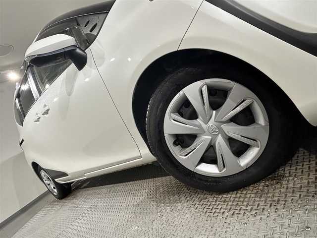 トヨタ シエンタ G 愛知県 2019(平31)年 5.6万km ホワイトパールクリスタルシャイン 純正SDナビ（NSZT-W68T)/・AM/FM/CD/DVD/Bluetooth/・フルセグテレビ/Toyota Safety Sense C/・プリクラッシュセーフティシステム/・レーンディパーチャーアラート/・オートマチックハイビーム/・先行車発進告知/全方位カメラ/両側パワースライド/ステアリングヒーター/快適温熱シート（D席＋N席）/ドライブレコーダー/ETC/オートエアコン/プッシュスタートボタン/スマートキー/純正フロアマット