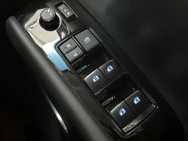 トヨタ ヴェルファイア Z Gエディション 千葉県 2019(令1)年 3.2万km ブラック モデリスタエアロ(F/S/R)/トヨタセーフティセンス/・衝突軽減ブレーキ/レーンキープアシスト/・レーダークルーズコントロール/オートハイビーム/・クリアランスソナー/純正フリップダウンモニター/純正10インチナビ(NSZN-Z68T)/・フルセグ/BT/DVD/CD/USB/バックカメラ/ステアリングスイッチ/ETC/両側パワースライドドア/パワーバックドア/レザーシート/パワーシート(D/N席)/D席シートメモリ/シートヒーター(D/N席)/エアシート(D/N席)/ステアリングヒーター/LEDヘッドライト/オートライト/フォグライト/スマートキー/プッシュスタート/純正フロアマット