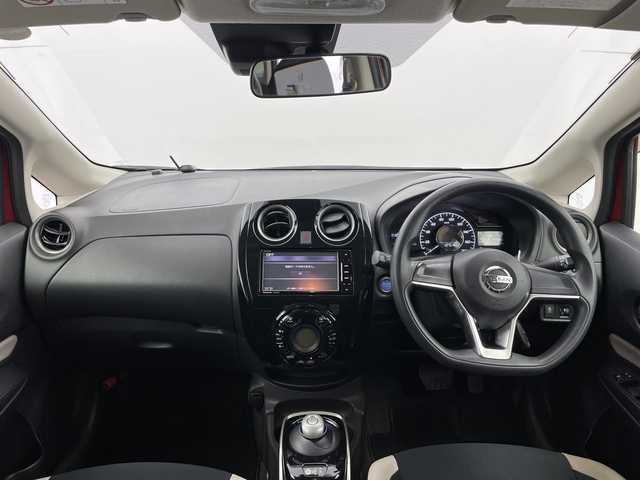 日産 ノート e－パワー X 富山県 2018(平30)年 4.9万km ガーネットレッド 社外ナビ【CN-RE03WD】/(AM/FM/CD/DVD/SD/BT)/フルセグTV/バックカメラ/衝突被害軽減ブレーキ/レーンキープアシスト/オートライト/横滑り防止装置/スマートキー×２/プッシュスタート/ETC/社外14インチAW/純正フロアマット/取扱説明書/保証書