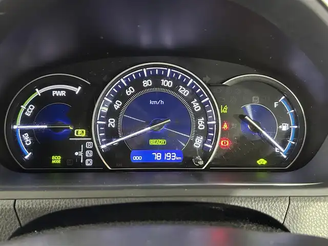 トヨタ エスクァイア ハイブリッド 佐賀県 2017(平29)年 7.8万km ホワイトパールクリスタルシャイン アルパイン製11インチナビ/フルセグテレビ/Bluetoothオーディオ接続/CD　DVD再生/アルパイン製後席モニター12，8インチ/モデリスタフルエアロ/ダブルゾーン/クルーズコントロール/トヨタセーフティーセンス/衝突軽減システム/両側パワースライドドア/ETC/前方ドライブレコーダー/レーンキープアシスト/横滑り防止装置/クリアランスソナー/ABS/オートライト/オートマチックハイビーム