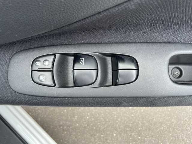 日産 セレナ HWS S HV Vセレ Aセーフ 宮城県 2015(平27)年 10.1万km ブリリアントホワイトパール (株)IDOMが運営する【じしゃロン仙台店】の自社ローン専用車両になりますこちらは現金またはオートローンご利用時の価格です。自社ローンご希望の方は別途その旨お申付け下さい/両側パワースライドドア/純正ナビ/Bluetooth/エマージェンシーブレーキ/アラウンドビューモニター/フリップダウンモニター/ドライブレコーダー前後/ETC