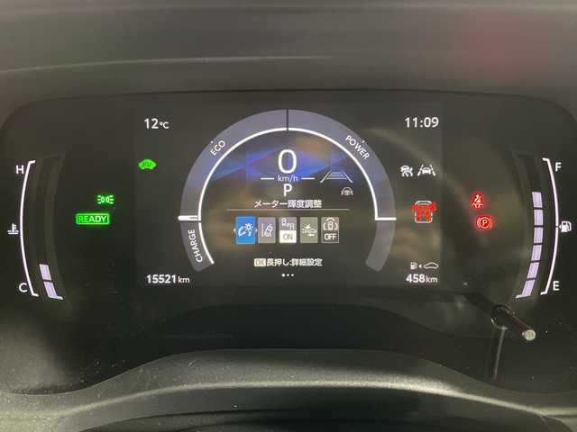 トヨタ シエンタ ハイブリッド Z 福岡県 2023(令5)年 1.6万km ホワイトパールクリスタルシャイン 禁煙車純正ディスプレイオーディオAM FM BTフルセグテレビパノラマビューモニタートヨタセーフティセンス両側パワースライドドアシートヒーター（D/N)革巻きステアリングステアリングスイッチステアリングヒーターLEDヘッドライトオートライトETC2.0スマートキープッシュスタートエンジン