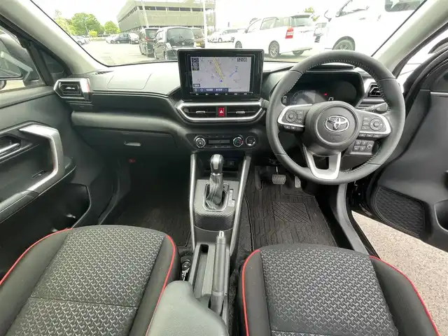 トヨタ ライズ Z 千葉県 2021(令3)年 2.3万km ブラックマイカメタリック スマートアシスト/・衝突軽減ブレーキ/・レーンキープアシスト/・先行車発進お知らせ機能/・標識認識アシスト機能/純正9インチSDナビ/CD BT MSV フルセグ/バックカメラ/レーダークルーズコントロール/前席シートヒーター/LEDオートライト/純正17インチアルミホイール/革巻きステアリング/ステアリングスイッチ/スマートキー×2/プッシュスタート/ビルトインETC