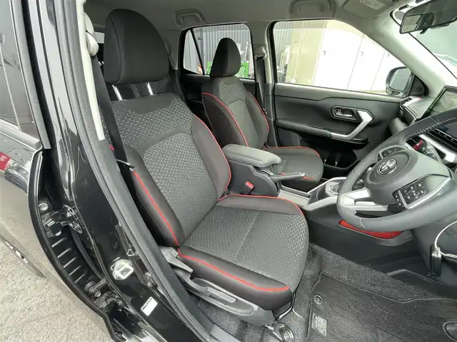 トヨタ ライズ Z 千葉県 2021(令3)年 2.3万km ブラックマイカメタリック スマートアシスト/・衝突軽減ブレーキ/・レーンキープアシスト/・先行車発進お知らせ機能/・標識認識アシスト機能/純正9インチSDナビ/CD BT MSV フルセグ/バックカメラ/レーダークルーズコントロール/前席シートヒーター/LEDオートライト/純正17インチアルミホイール/革巻きステアリング/ステアリングスイッチ/スマートキー×2/プッシュスタート/ビルトインETC