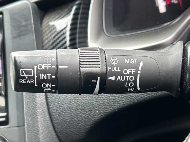 ホンダ シビック ハッチバック 茨城県 2017(平29)年 9万km ブリリアントスポーティブルーメタリック2トーン フルスポイラー/純正メモリナビ【VXM-185VFi】/シートヒーター/ドライブレコーダー/ETC/バックカメラ/オートライト/LEDヘッドライト/純正18inアルミホイール/純正フロアマット/スマートキー/スペアキー/取扱説明書/保証書