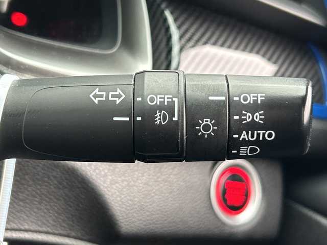 ホンダ シビック ハッチバック 茨城県 2017(平29)年 9万km ブリリアントスポーティブルーメタリック2トーン フルスポイラー/純正メモリナビ【VXM-185VFi】/シートヒーター/ドライブレコーダー/ETC/バックカメラ/オートライト/LEDヘッドライト/純正18inアルミホイール/純正フロアマット/スマートキー/スペアキー/取扱説明書/保証書