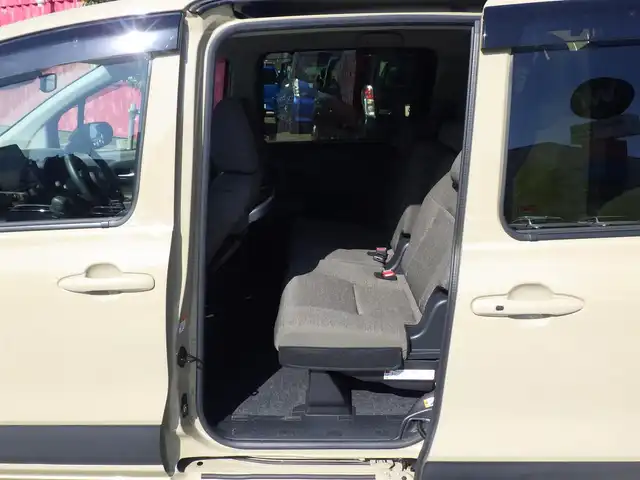 トヨタ シエンタ Z 千葉県 2022(令4)年 2.4万km ベージュ 185/65R15/ワンオーナー/Toyota Safety Sense/・プリクラッシュセーフティ/・レーンディパーチャーアラート/・オートハイビーム/・レーダークルーズコントロール/・ブラインドスポットモニター/両側パワースライドドア/天井サーキュレーター/純正コネクティッドナビ/地デジTV/【Bluetooth接続】/パノラミックビューモニター/ドライブレコーダー/革巻きステアリング/ステアリングヒーター/ステアリングスイッチ/ETC（2.0）/LEDヘッドライト/ウインカーミラー/クリアランスソナー/純正15インチアルミホイル/サイド/カーテンエアバッグ/スマートキー