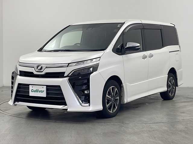 トヨタ ヴォクシー ZS 煌 群馬県 2018(平30)年 12.6万km ホワイトパールクリスタルシャイン 純正１０型ナビ　純正１２．１型後席モニター　バックカメラ　ビルトインＥＴＣ　両側電動スライドドア　クルーズコントロール　衝突被害軽減ブレーキ　ＬＥＤライト　フォグランプ　オートハイビーム　禁煙車