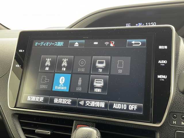 トヨタ ヴォクシー ZS 煌 群馬県 2018(平30)年 12.6万km ホワイトパールクリスタルシャイン 純正１０型ナビ　純正１２．１型後席モニター　バックカメラ　ビルトインＥＴＣ　両側電動スライドドア　クルーズコントロール　衝突被害軽減ブレーキ　ＬＥＤライト　フォグランプ　オートハイビーム　禁煙車