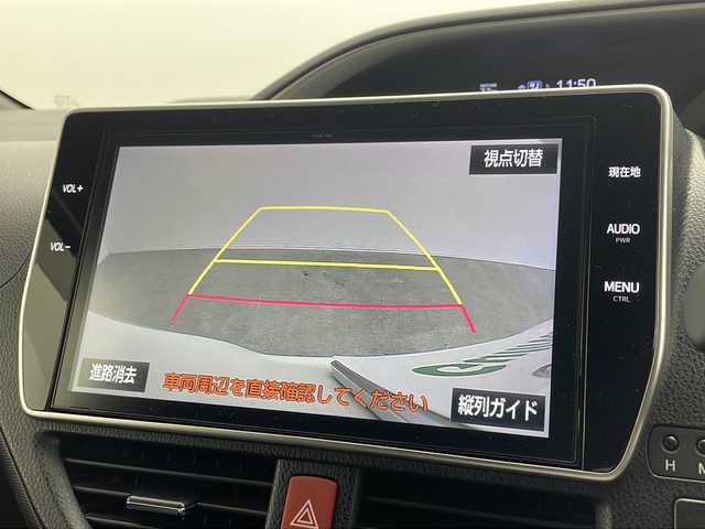トヨタ ヴォクシー ZS 煌 群馬県 2018(平30)年 12.6万km ホワイトパールクリスタルシャイン 純正１０型ナビ　純正１２．１型後席モニター　バックカメラ　ビルトインＥＴＣ　両側電動スライドドア　クルーズコントロール　衝突被害軽減ブレーキ　ＬＥＤライト　フォグランプ　オートハイビーム　禁煙車