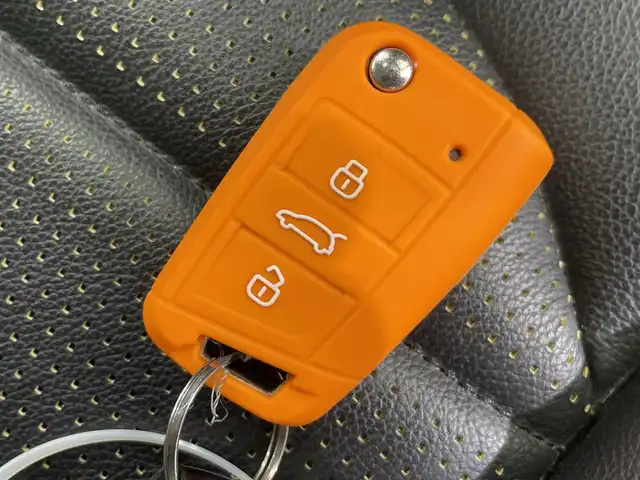 フォルクスワーゲン ゴルフ TSI ハイライン マイスター 栃木県 2019(令1)年 4.6万km オリックスホワイトパールエフェクト ワンオーナー/純正ナビ/(Bluetooth・CD・DVD・AppleCarPlay・AndroidAuto・USB・SD)/バックカメラ/衝突軽減ブレーキ/レーンキープアシスト/ブラインドスポットモニター/前後コーナーセンサー/オートクルーズコントロール/前方ドライブレコーダー/本革シート/シートヒーター/パーキングアシスト/オートブレーキホールド/LEDライト/オートライト/フロントフォグランプ/取扱説明書/保証書