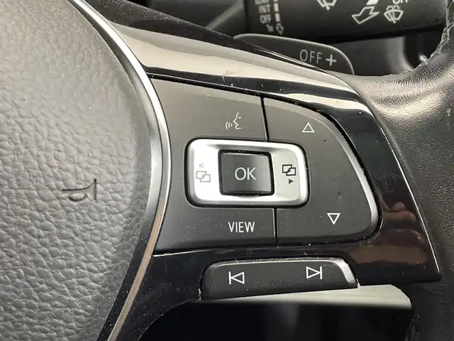 フォルクスワーゲン ゴルフ TSI ハイライン マイスター 栃木県 2019(令1)年 4.6万km オリックスホワイトパールエフェクト ワンオーナー/純正ナビ/(Bluetooth・CD・DVD・AppleCarPlay・AndroidAuto・USB・SD)/バックカメラ/衝突軽減ブレーキ/レーンキープアシスト/ブラインドスポットモニター/前後コーナーセンサー/オートクルーズコントロール/前方ドライブレコーダー/本革シート/シートヒーター/パーキングアシスト/オートブレーキホールド/LEDライト/オートライト/フロントフォグランプ/取扱説明書/保証書
