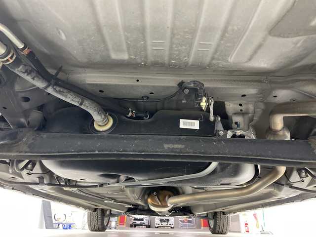 スズキ アルト ワークス 愛知県 2015(平27)年 2.4万km ブルーイッシュブラックパール3 5速MT/純正RECAROシート/KENWOOD製カーオーディオ/・Spotify対応/・Bluetooth/iPod/USB/CD/ステアリングスイッチ/IC付ターボ/純正アルミホイール/キセノンヘッドライト/オートライト/フォグランプ/ETC/オートエアコン/パワーウィンドウ/電動格納ミラー/衝突安全ボディ/盗難防止システム/プッシュスタート/スペアキー1本