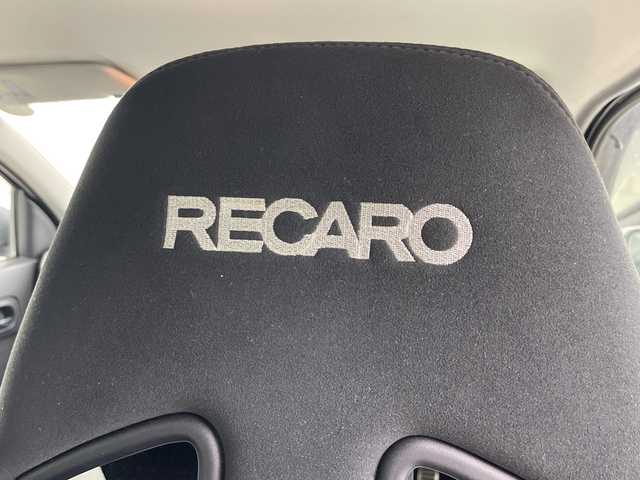 スズキ アルト ワークス 愛知県 2015(平27)年 2.4万km ブルーイッシュブラックパール3 5速MT/純正RECAROシート/KENWOOD製カーオーディオ/・Spotify対応/・Bluetooth/iPod/USB/CD/ステアリングスイッチ/IC付ターボ/純正アルミホイール/キセノンヘッドライト/オートライト/フォグランプ/ETC/オートエアコン/パワーウィンドウ/電動格納ミラー/衝突安全ボディ/盗難防止システム/プッシュスタート/スペアキー1本