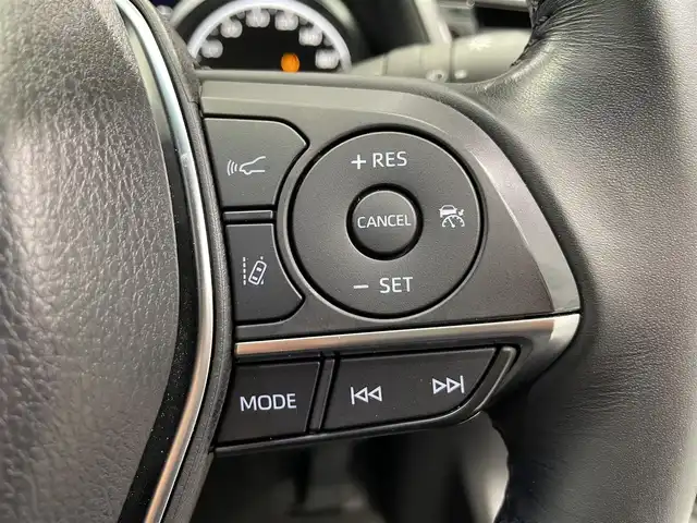 トヨタ カムリ WSレザーパッケージ 鹿児島県 2021(令3)年 1.5万km アティチュードブラックマイカ/プラチナホワイトパールマイカ 禁煙車/ナビ付ディスプレイオーディオ/（Bluetooth.フルセグTV）/バックカメラ/GRエアロ(フロント、リア、サイド)/トヨタセーフティセンス/・衝突被害軽減ブレーキ/・レーントレーシングアシスト/・レーダークルーズコントロール/・オートマチックハイビーム/・ロードサインアシスト/ブラインドスポットモニター/ヘッドアップディスプレイ/ドアバイザー/電動パーキング/オートホールド/電格ミラー/本革レザーシート/シートヒーター/ドラレコ前後/パワーシート(DN席)