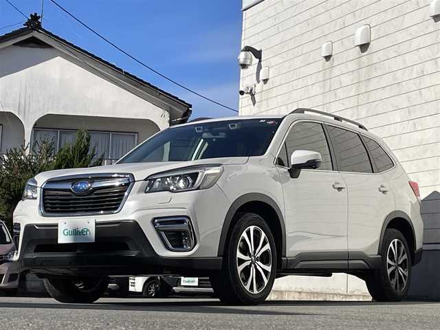 スバル フォレスター プレミアム 山形県 2019(令1)年 5万km クリスタルホワイトP 4WD/カラーコード：K1X/前席シートヒーター/ステアリングヒーター/衝突軽減防止装置/レーンキープアシスト/レーダークルーズコントロール/ルーフレール/電動パーキングブレーキ/X-MODE/コーナーセンサー/メモリ付きパワーシート/ハーフレザーシート/スマートキー/LEDヘッドライト/スペアキー有/プッシュスタート/純正１９インチAW