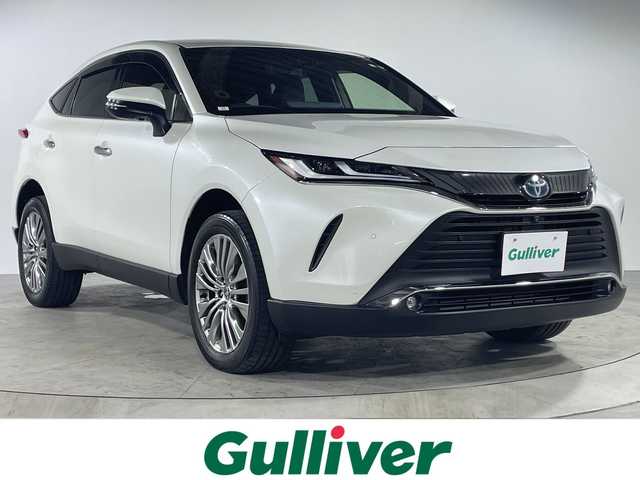 トヨタ ハリアー ハイブリッド Z レザーパッケージ 福岡県 2021(令3)年 2.6万km ホワイトパールクリスタルシャイン 純正メモリナビ/　(Bluetooth/フルセグTV/miracast/USB)/アラウンドビューカメラ/バックカメラ/JBLプレミアムサウンドシステム/トヨタセーフティセンス/・プリクラッシュセーフティ/・レーントレーシングアシスト/・レーンディパーチャーアラート/・ロードサインアシスト/・レーダークルーズコントロール/・オートマチックハイビーム/・先行車発進アラーム/・プロアクティブドライビングアシスト/・レーンチェンジアシスト/・緊急時操舵支援/・フロントクロストラフィックアラート/コーナーセンサー/ビルトインETC/前後ドライブレコーダー/前席パワーシート/前席シートヒーター/前席シートベンチレーション/禁煙車/デジタルインナーミラー/LEDヘッドライト/純正19インチAW/純正フロアマット