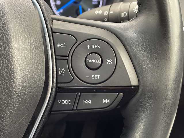 トヨタ ハリアー ハイブリッド Z レザーパッケージ 福岡県 2021(令3)年 2.6万km ホワイトパールクリスタルシャイン 純正メモリナビ/　(Bluetooth/フルセグTV/miracast/USB)/アラウンドビューカメラ/バックカメラ/JBLプレミアムサウンドシステム/トヨタセーフティセンス/・プリクラッシュセーフティ/・レーントレーシングアシスト/・レーンディパーチャーアラート/・ロードサインアシスト/・レーダークルーズコントロール/・オートマチックハイビーム/・先行車発進アラーム/・プロアクティブドライビングアシスト/・レーンチェンジアシスト/・緊急時操舵支援/・フロントクロストラフィックアラート/コーナーセンサー/ビルトインETC/前後ドライブレコーダー/前席パワーシート/前席シートヒーター/前席シートベンチレーション/禁煙車/デジタルインナーミラー/LEDヘッドライト/純正19インチAW/純正フロアマット