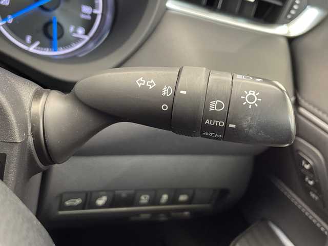 トヨタ ハリアー ハイブリッド Z レザーパッケージ 福岡県 2021(令3)年 2.6万km ホワイトパールクリスタルシャイン 純正メモリナビ/　(Bluetooth/フルセグTV/miracast/USB)/アラウンドビューカメラ/バックカメラ/JBLプレミアムサウンドシステム/トヨタセーフティセンス/・プリクラッシュセーフティ/・レーントレーシングアシスト/・レーンディパーチャーアラート/・ロードサインアシスト/・レーダークルーズコントロール/・オートマチックハイビーム/・先行車発進アラーム/・プロアクティブドライビングアシスト/・レーンチェンジアシスト/・緊急時操舵支援/・フロントクロストラフィックアラート/コーナーセンサー/ビルトインETC/前後ドライブレコーダー/前席パワーシート/前席シートヒーター/前席シートベンチレーション/禁煙車/デジタルインナーミラー/LEDヘッドライト/純正19インチAW/純正フロアマット