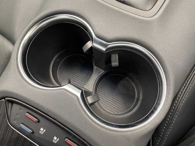 トヨタ ハリアー ハイブリッド Z レザーパッケージ 福岡県 2021(令3)年 2.6万km ホワイトパールクリスタルシャイン 純正メモリナビ/　(Bluetooth/フルセグTV/miracast/USB)/アラウンドビューカメラ/バックカメラ/JBLプレミアムサウンドシステム/トヨタセーフティセンス/・プリクラッシュセーフティ/・レーントレーシングアシスト/・レーンディパーチャーアラート/・ロードサインアシスト/・レーダークルーズコントロール/・オートマチックハイビーム/・先行車発進アラーム/・プロアクティブドライビングアシスト/・レーンチェンジアシスト/・緊急時操舵支援/・フロントクロストラフィックアラート/コーナーセンサー/ビルトインETC/前後ドライブレコーダー/前席パワーシート/前席シートヒーター/前席シートベンチレーション/禁煙車/デジタルインナーミラー/LEDヘッドライト/純正19インチAW/純正フロアマット