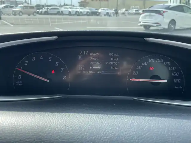 トヨタ シエンタ G クエロ 茨城県 2018(平30)年 4.4万km ホワイトパールクリスタルシャイン 純正ナビ/【AM・FM・DISC・TV・SD・BT】/両側パワスラ/ETC/Bカメラ/アイドリングストップ/ステリモ/オートライト/オートハイビーム/Fフォグ/LEDライト/純正フロアマット/純正ホイールカバー/ドアバイザー/横滑り防止装置/レーンキープアシスト/衝突被害軽減システム