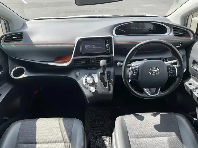 トヨタ シエンタ G クエロ 茨城県 2018(平30)年 4.4万km ホワイトパールクリスタルシャイン 純正ナビ/【AM・FM・DISC・TV・SD・BT】/両側パワスラ/ETC/Bカメラ/アイドリングストップ/ステリモ/オートライト/オートハイビーム/Fフォグ/LEDライト/純正フロアマット/純正ホイールカバー/ドアバイザー/横滑り防止装置/レーンキープアシスト/衝突被害軽減システム