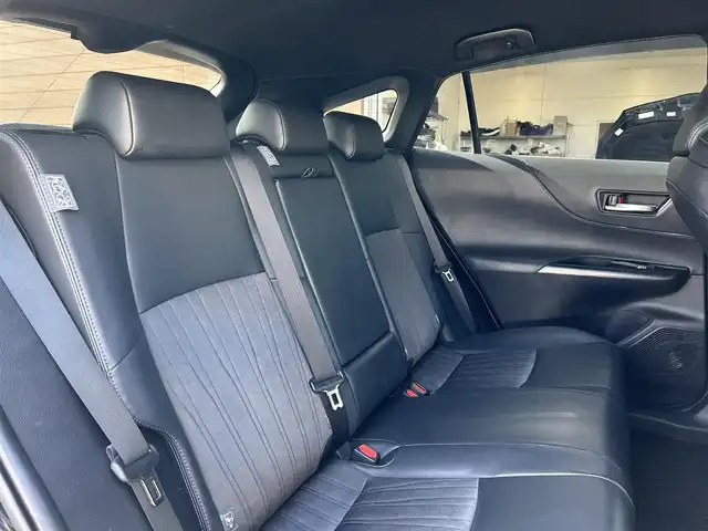トヨタ ハリアー ハイブリッド G 香川県 2020(令2)年 10.9万km ブラック 純正SDナビ/【Bluetooth/フルセグ】/バックカメラ/JBLスピーカー/デジタルインナーミラー/電子パーキング/パワーバックドア/オートハイビーム/ハーフレザーシート/パワーシート/ETC2.0/LEDヘッドライト/スマートキー/純正マット