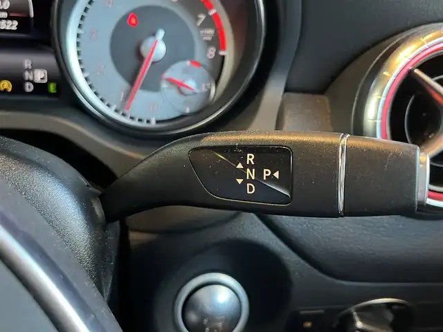 メルセデス・ベンツ ＣＬＡ１８０ AMGライン 宮城県 2015(平27)年 9.9万km カルサイトホワイト COMANDシステムHDDナビ/フルセグTV/バックカメラ/ハーフレザーシート/シートヒーター/メモリ機能付きパワーシート/キーレスゴー/キセノンヘッドライト/オートライト/純正18インチAW