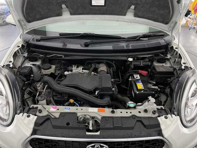 トヨタ パッソ モーダ　S 長野県 2016(平28)年 4.4万km パールホワイトⅢ 4WD/純正SDナビ&フルセグTV&CD&DVD&BT/衝突軽減ブレーキ/アイドリングストップ/後方コーナーセンサー/社外前後ドライブレコーダー/ベンチシート/バックカメラ/ビルトインETC/LEDヘッドライト/フロントフォグランプ/電動格納ミラー/純正ホイールキャップ装着/純正フロアマット/純正ドアバイザー/プッシュスタート/スマートキー