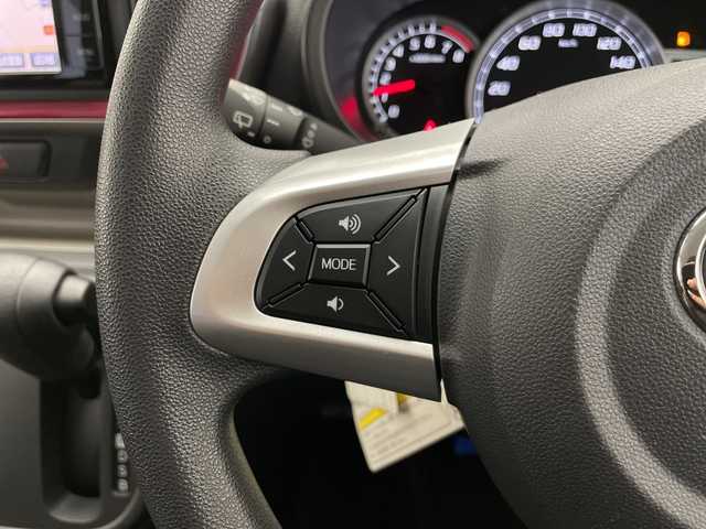 トヨタ パッソ モーダ　S 長野県 2016(平28)年 4.4万km パールホワイトⅢ 4WD/純正SDナビ&フルセグTV&CD&DVD&BT/衝突軽減ブレーキ/アイドリングストップ/後方コーナーセンサー/社外前後ドライブレコーダー/ベンチシート/バックカメラ/ビルトインETC/LEDヘッドライト/フロントフォグランプ/電動格納ミラー/純正ホイールキャップ装着/純正フロアマット/純正ドアバイザー/プッシュスタート/スマートキー