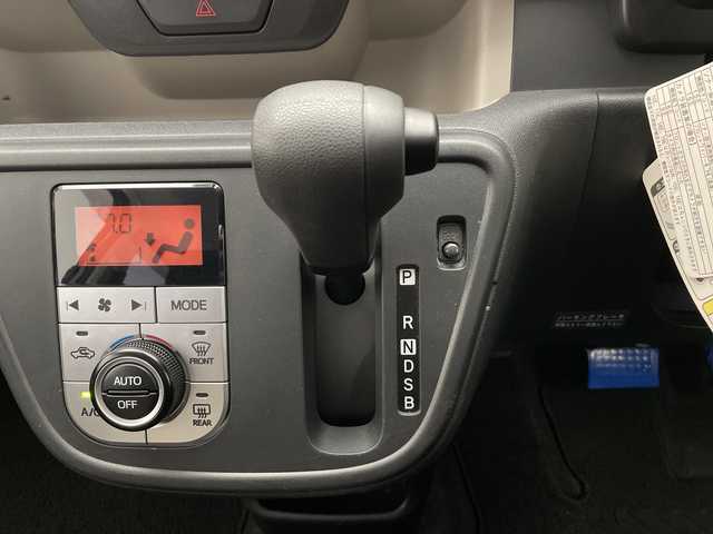 トヨタ パッソ モーダ　S 長野県 2016(平28)年 4.4万km パールホワイトⅢ 4WD/純正SDナビ&フルセグTV&CD&DVD&BT/衝突軽減ブレーキ/アイドリングストップ/後方コーナーセンサー/社外前後ドライブレコーダー/ベンチシート/バックカメラ/ビルトインETC/LEDヘッドライト/フロントフォグランプ/電動格納ミラー/純正ホイールキャップ装着/純正フロアマット/純正ドアバイザー/プッシュスタート/スマートキー