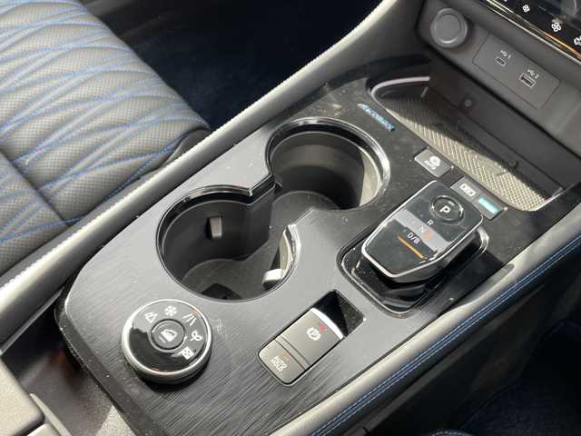 日産 エクストレイル オーテック e-4ORCE アドバンスドPKG 山梨県 2024(令6)年 0.7万km ブリリアントホワイトパール 純正ナビ　/４ＷＤ　/全方位カメラ　/ＥＴＣ　/デジタルルームミラー　/全席シートヒーター　/ベンチレーション　/プロパイロット　/パワーバックドア　/ＬＥＤライト　/本革レザーシート　/コーナーセンサー(前後)/パワーバックドア/コーナーセンサー/ドライブレコーダー　