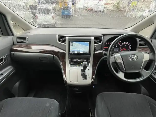 トヨタ アルファード 240S 和歌山県 2012(平24)年 12.6万km ホワイトパールクリスタルシャイン (株)IDOMが運営する【じしゃロン和歌山店】の自社ローン専用車両になります。こちらは現金またはオートローンご利用時の価格です。自社ローンご希望の方は別途その旨お申付け下さい/純正ナビ(AM/FM/フルセグ/CD/DVD/BT)/バックカメラ/ビルトインETC/両側パワースライド